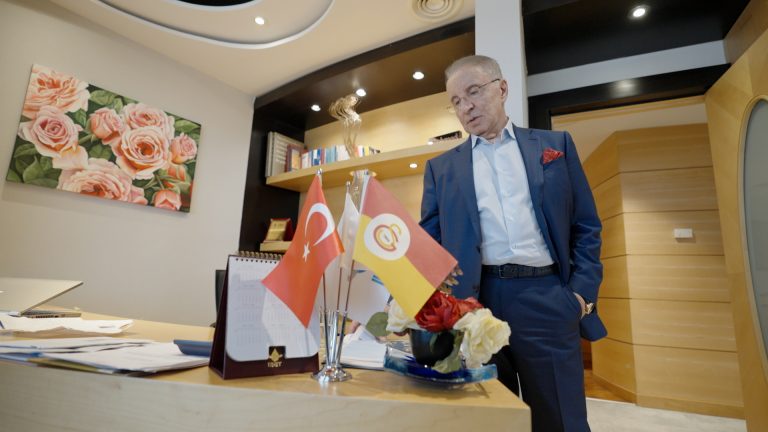 Memur çocuğu Ünal Aysal’ın sıfırdan milyarderliğe uzanan hikayesi  / Ailenin ‘yoldan çıkanı’