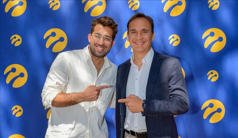 Turkcell’in reklam yüzü komedyen Doğu Demirkol oldu