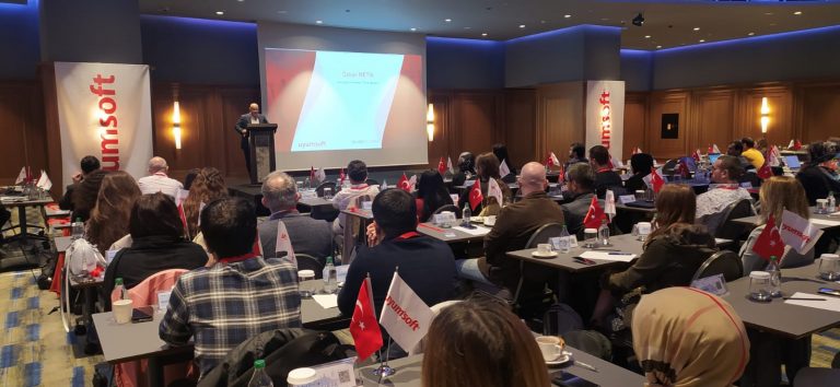 DIVISIONARY zirvesinde UyumHRM ile İK’nın uçtan uca dijital dönüşümü anlatıldı