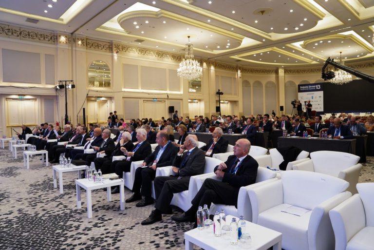 İstanbul 47 ülkeyi buluşturdu, dünyaya çözüm için umut ışığı oldu