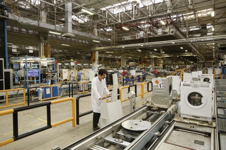 Arçelik’in Bangladeş’teki yeni fabrikası üretime başladı