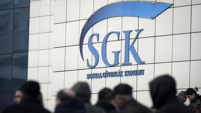 SGK’dan EYT başvuruları için ek mesai