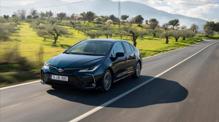 Toyota 5. nesil yeni Corolla’yı satışa sundu