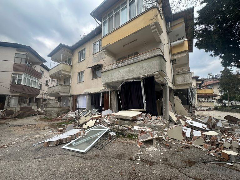 Hatay’da acil içme suyu problemi büyüyor