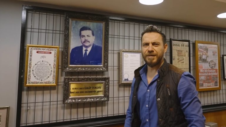 Şampiyon Kokoreç’in 63 yıllık hikayesi / Üçüncü kuşak iş başında