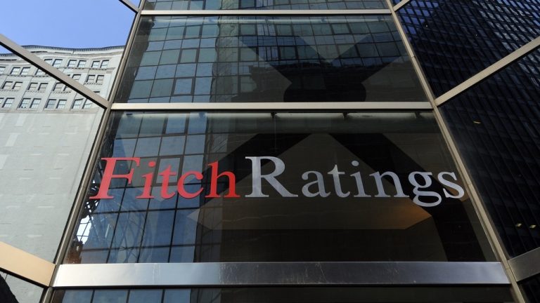 Fitch, Türkiye’nin not görünümünü yükseltti