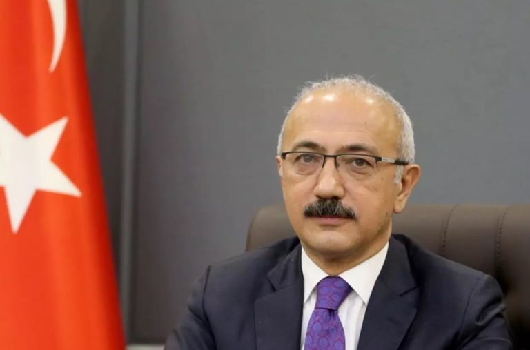 Eski Ekonomi Bakanı Elvan Kalyon Holding yönetimine girdi