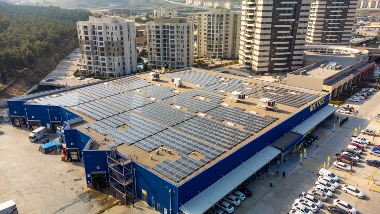 Metro Türkiye’nin elektriği güneşten geliyor