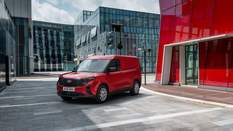 Yeni Nesil Ford Courier’ler banttan indirildi, seri üretim başlıyor