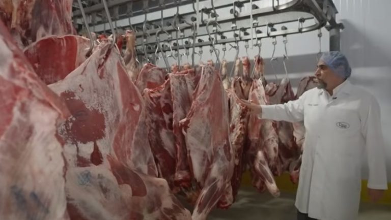 Köfteci Ramiz’in dev köfte fabrikası