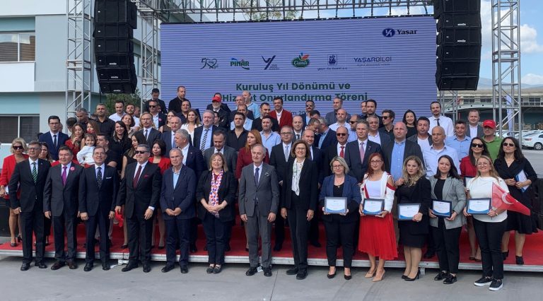 Yaşar Topluluğu Cumhuriyetin 100. Yılını çalışanlarının aileleri ile birlikte kutladı