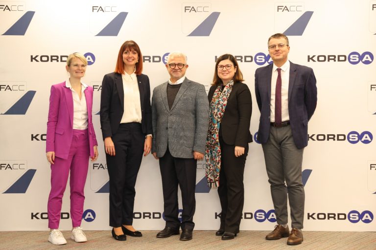 Kordsa’nın yanmaz ve sürdürülebilir ürün teknolojisi kabin içine giriyor 