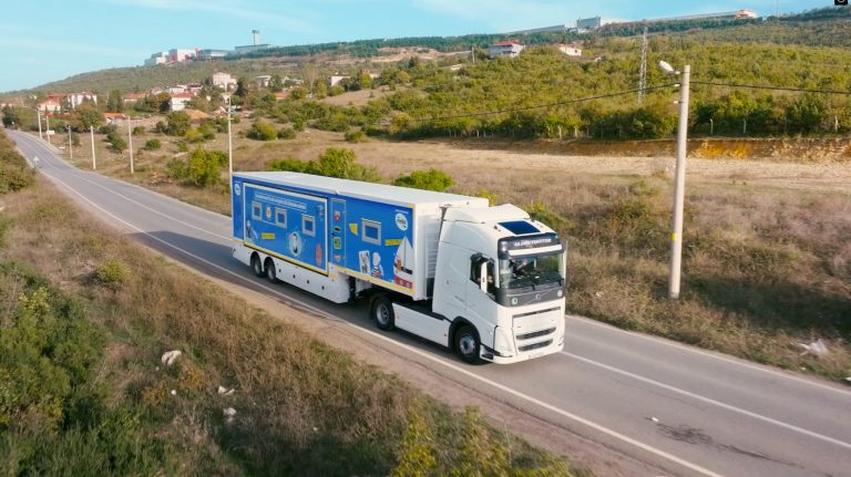 Pınar’dan TEGV iş birliği ile deprem bölgesine eğitim desteği