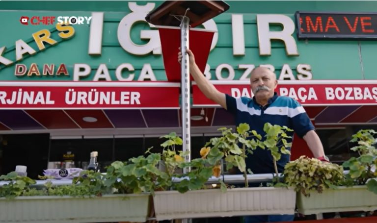 Film gibi hayat hikayesi / Sadece 3 çeşit yemek satıyor