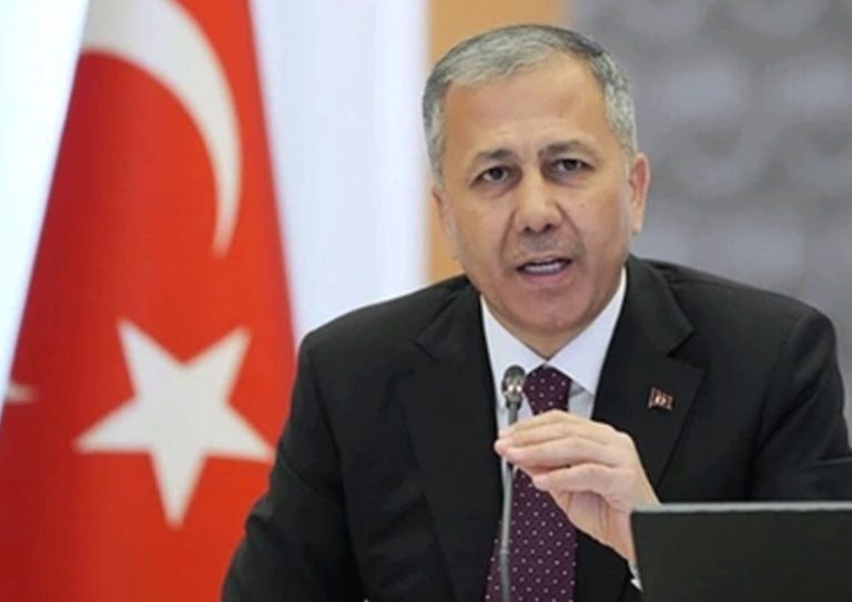 Bakan Yerlikaya açıkladı: Olaylı maçla ilgili 12 gözaltı