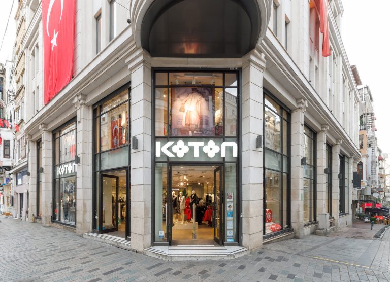 Koton 30.5 liradan borsaya geliyor