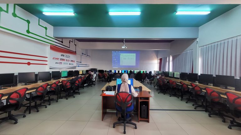 Atiker Yazılım’dan bulut tabanlı mobil uygulama geliştirme platformu: CLOMOSY