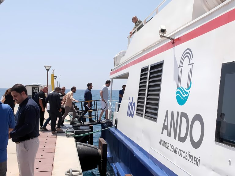 Yücelen Vakfı Anamur’u Kıbrıs’a açtı: Anamur Girne 90 dakika…
