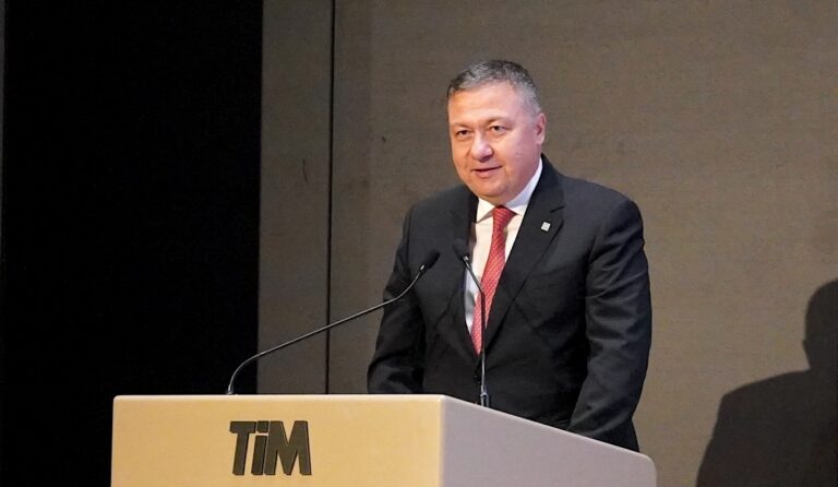 “Tekstilde artık yeni hikayeler yazma zamanı”