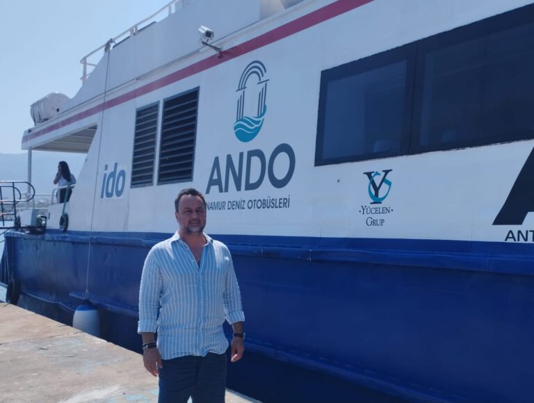 Anamur’la Kıbrıs’ı feribotla birbirine bağladı, sırada deniz uçağı var