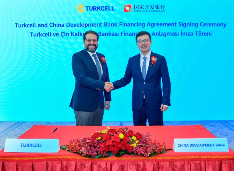 Turkcell’e Çin’den 1.23 milyar Yuan’lık kredi