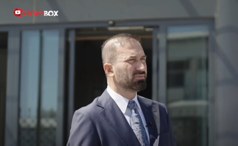 “Geldiğimde Türkçe bile bilmiyordum” / Alim Grup’un hikayesi