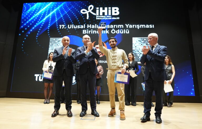 Halı sektörü  geleceğin tasarımcılarıyla  bir araya geldi   