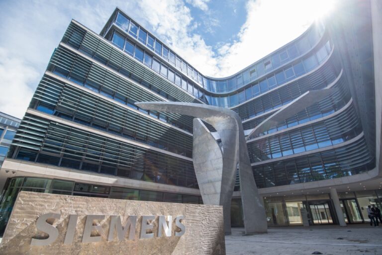 Siemens’ten ABD’ye 10 milyar doları aşan yatırım