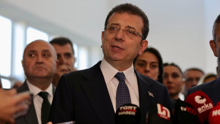 İBB Başkanı Ekrem İmamoğlu ‘yolsuzluk’ soruşturmasında tutuklandı