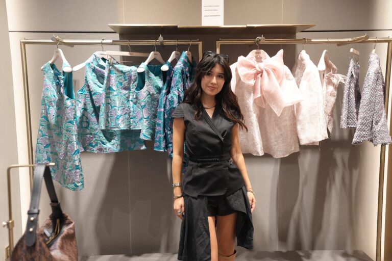 Türk tekstilinin geleceğine yön veren vizyon projesinde ödül aldı, tasarımları mağazalarda satışa çıktı